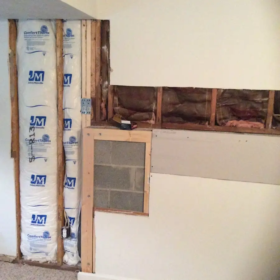 Wall insulation replacement during Structural Drying in Rose